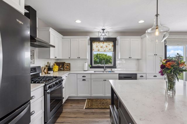 1527 96th Street, New Richmond, WI 54017
