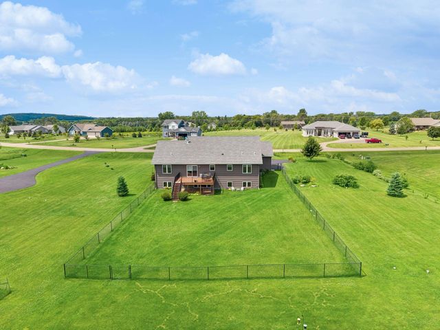 1527 96th Street, New Richmond, WI 54017