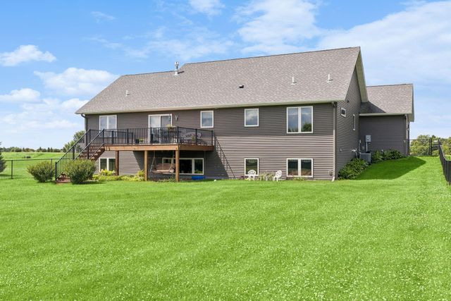 1527 96th Street, New Richmond, WI 54017