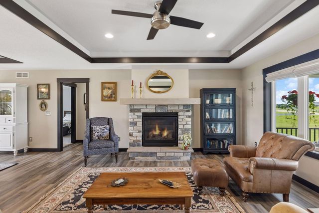 1527 96th Street, New Richmond, WI 54017