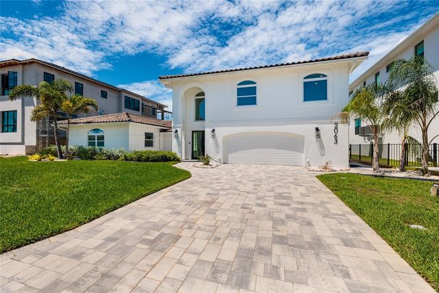 2063 ILLINOIS AVENUE NE, St Petersburg, FL 33703