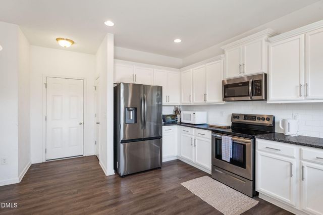 70 Gaillardia Way, Clayton, NC 27527