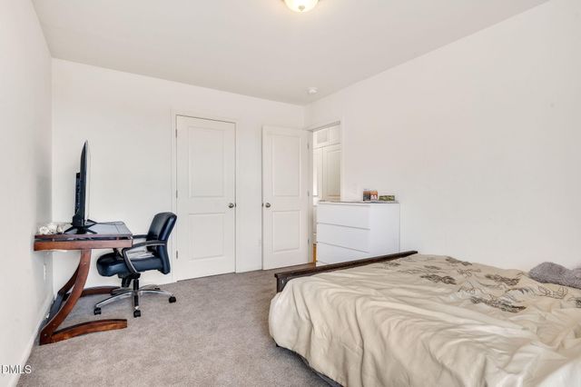 70 Gaillardia Way, Clayton, NC 27527