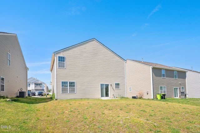 70 Gaillardia Way, Clayton, NC 27527