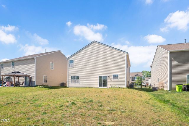 70 Gaillardia Way, Clayton, NC 27527