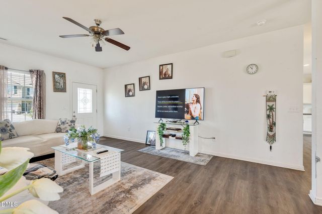 70 Gaillardia Way, Clayton, NC 27527