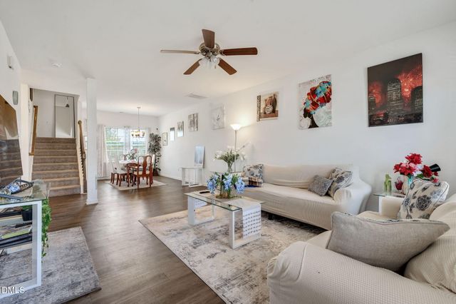 70 Gaillardia Way, Clayton, NC 27527