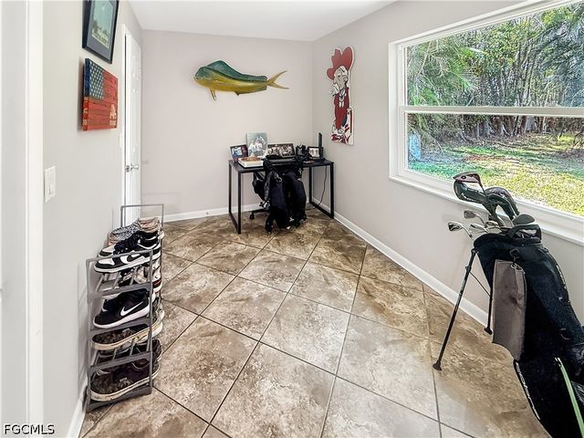 536 SE 26th TER, Cape Coral, FL 33904