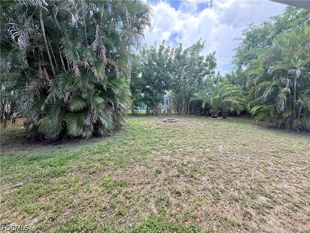 536 SE 26th TER, Cape Coral, FL 33904