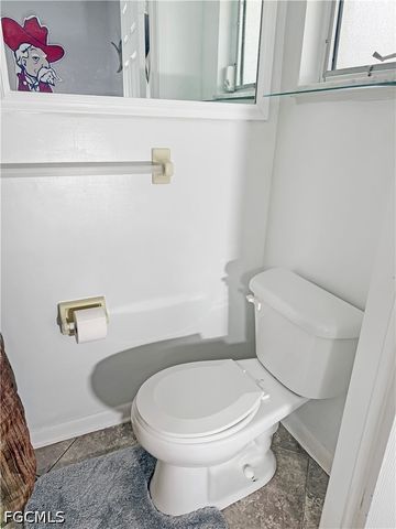 536 SE 26th TER, Cape Coral, FL 33904