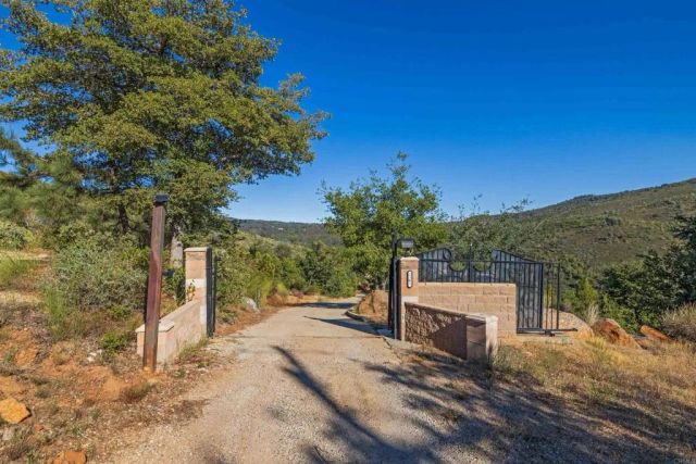 2101 Coulter Ln Lane, Julian, CA 92036