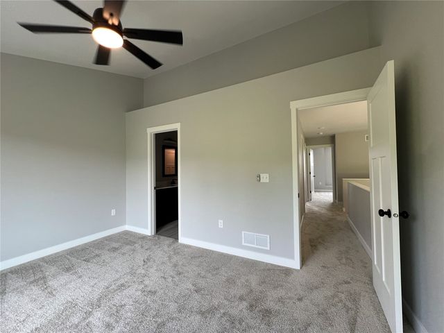 1403 Legend Drive, Tiffin, IA 52340