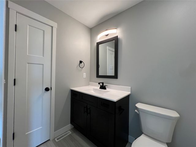 1403 Legend Drive, Tiffin, IA 52340