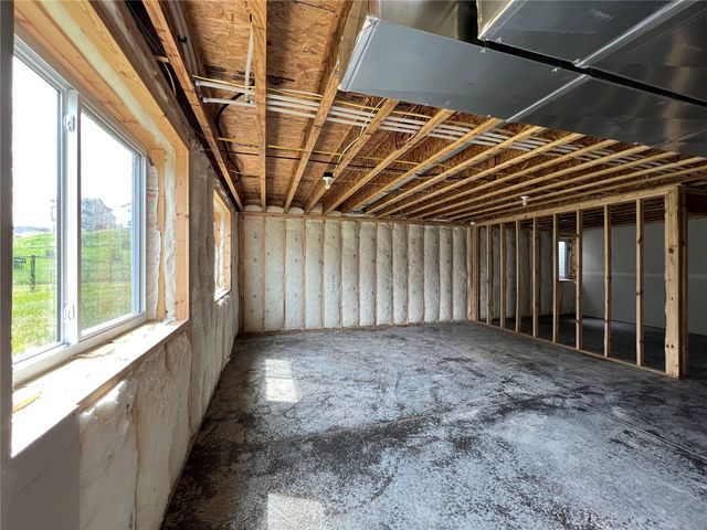 1403 Legend Drive, Tiffin, IA 52340