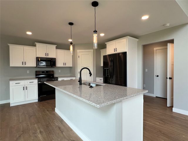 1403 Legend Drive, Tiffin, IA 52340