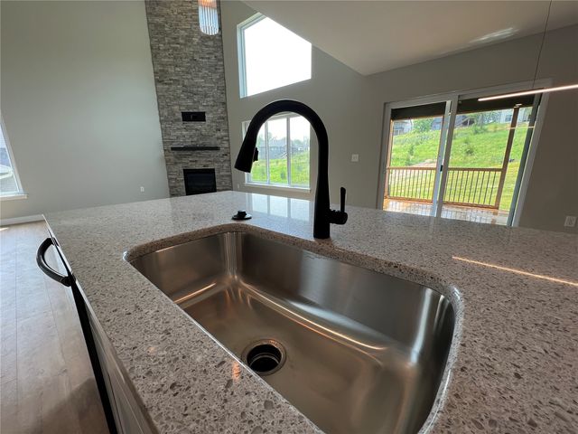 1403 Legend Drive, Tiffin, IA 52340