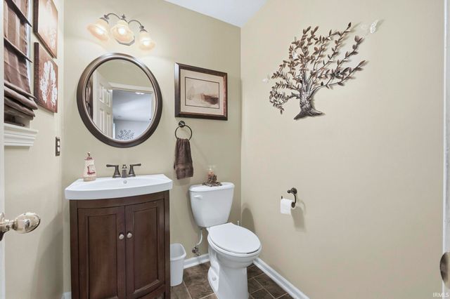 807 Larkwillow Court, Huntertown, IN 46748