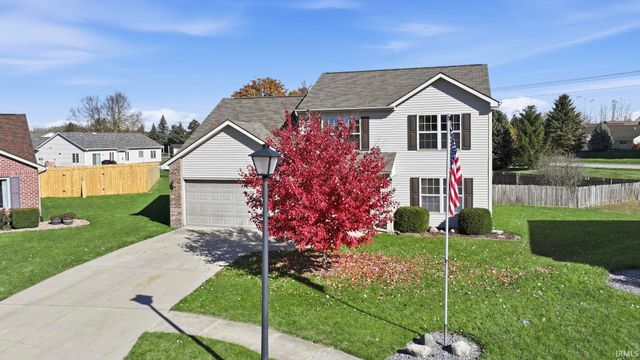 807 Larkwillow Court, Huntertown, IN 46748