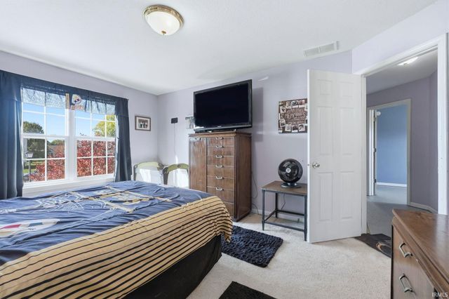 807 Larkwillow Court, Huntertown, IN 46748