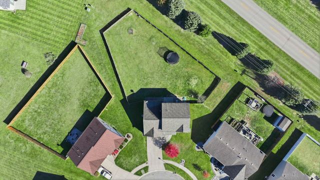 807 Larkwillow Court, Huntertown, IN 46748