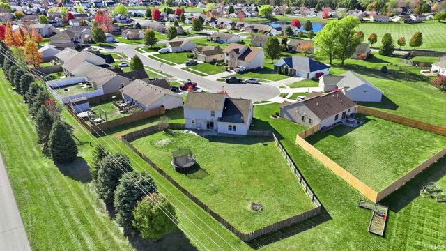 807 Larkwillow Court, Huntertown, IN 46748