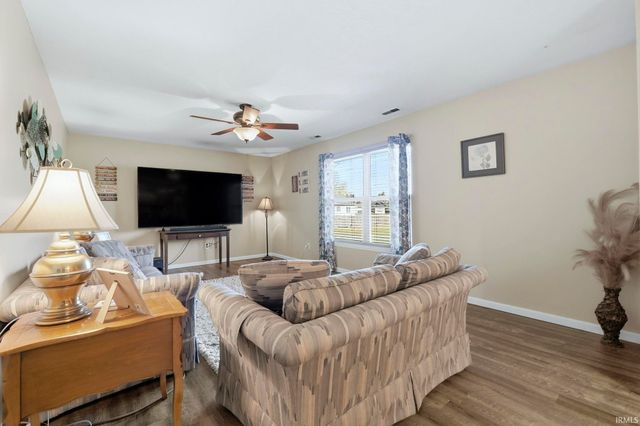 807 Larkwillow Court, Huntertown, IN 46748