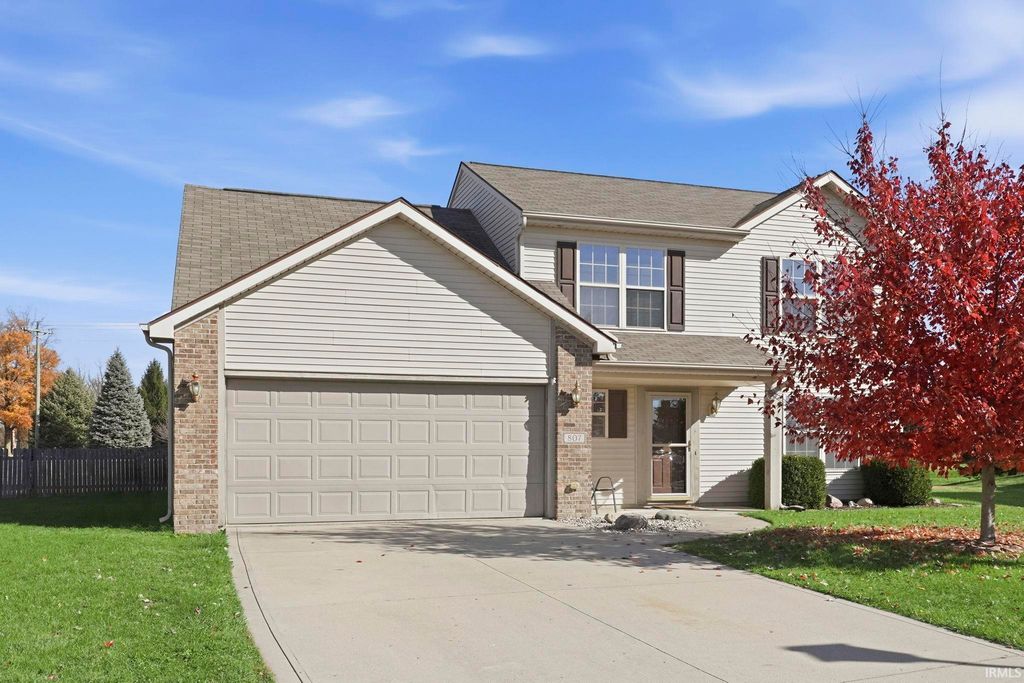 807 Larkwillow Court, Huntertown, IN 46748