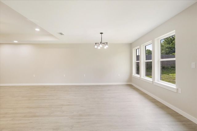 1509 W 10th St., Mt Pleasant, TX 75455