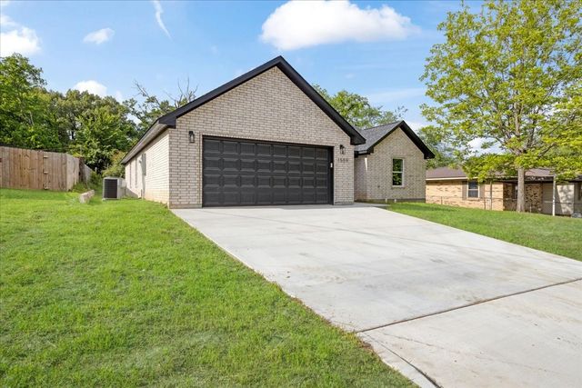1509 W 10th St., Mt Pleasant, TX 75455