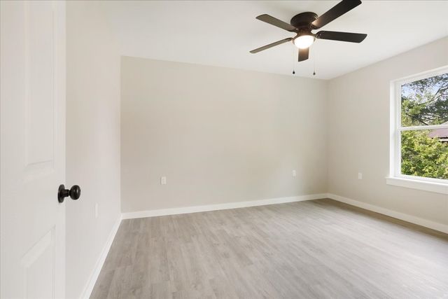 1509 W 10th St., Mt Pleasant, TX 75455