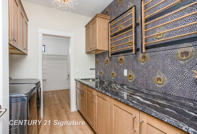 72 E Grove Court, Thomas Twp, MI 48623