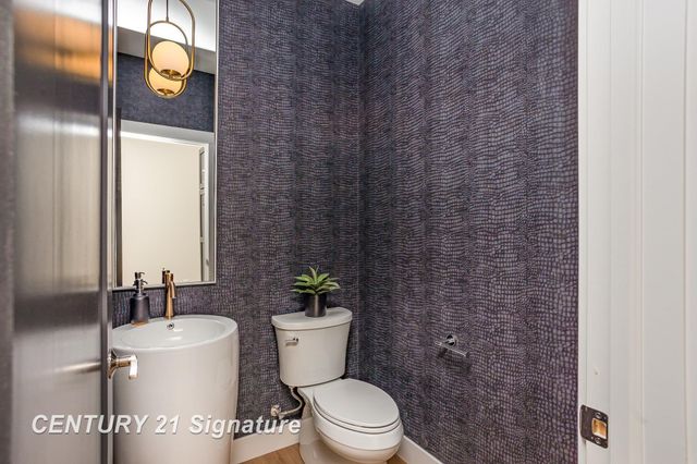 72 E Grove Court, Thomas Twp, MI 48623