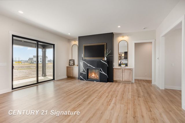 72 E Grove Court, Thomas Twp, MI 48623