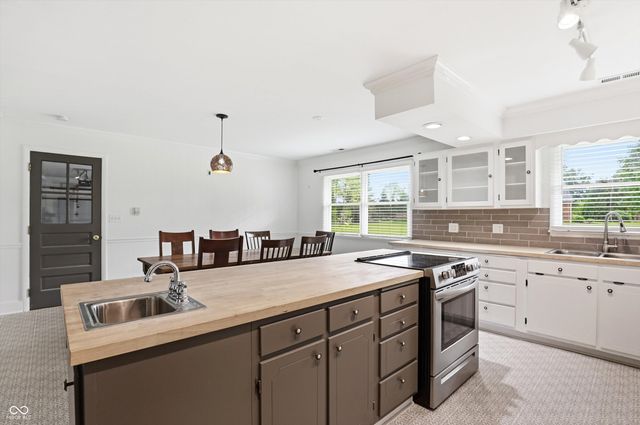 132 Beechwood Drive, Westfield, IN 46074