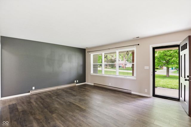 132 Beechwood Drive, Westfield, IN 46074