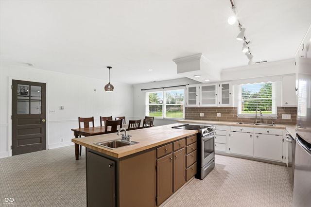 132 Beechwood Drive, Westfield, IN 46074