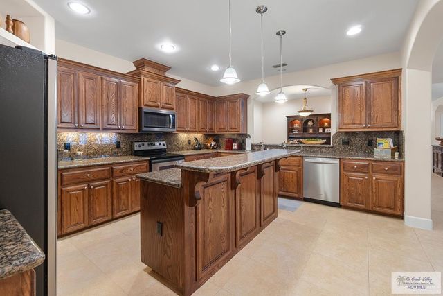 504 E Thornhill E Avenue, Mcallen, TX 78503