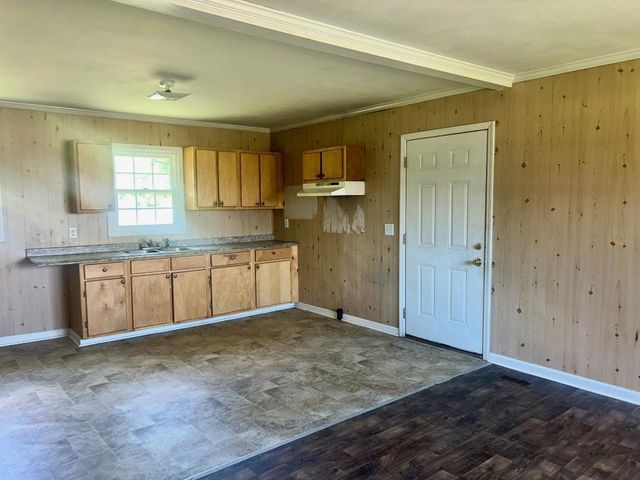 213 E Pickens St., Marion, SC 29571