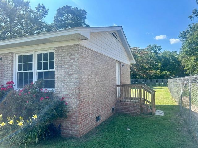 213 E Pickens St., Marion, SC 29571