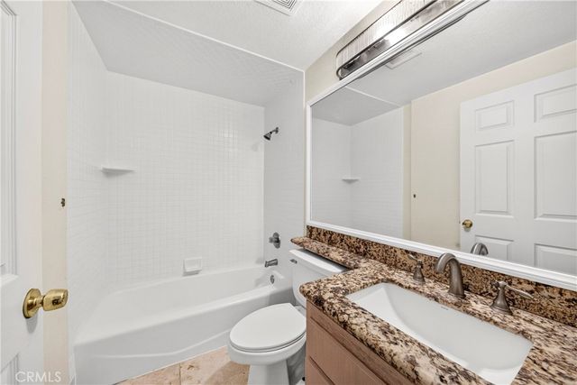 321 W. Queen St. Unit 8, Inglewood, CA 90301