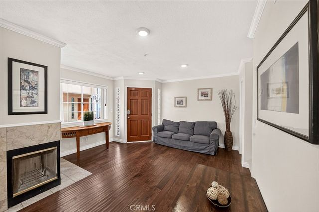 321 W. Queen St. Unit 8, Inglewood, CA 90301