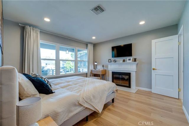 2719 Nipomo Avenue, Long Beach, CA 90815