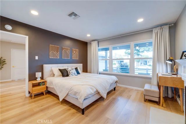 2719 Nipomo Avenue, Long Beach, CA 90815