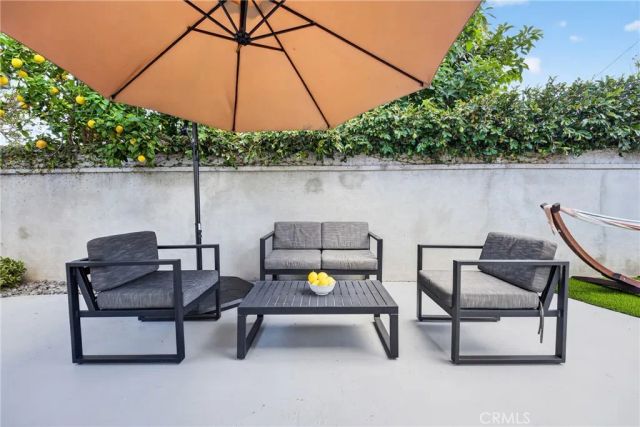 2719 Nipomo Avenue, Long Beach, CA 90815