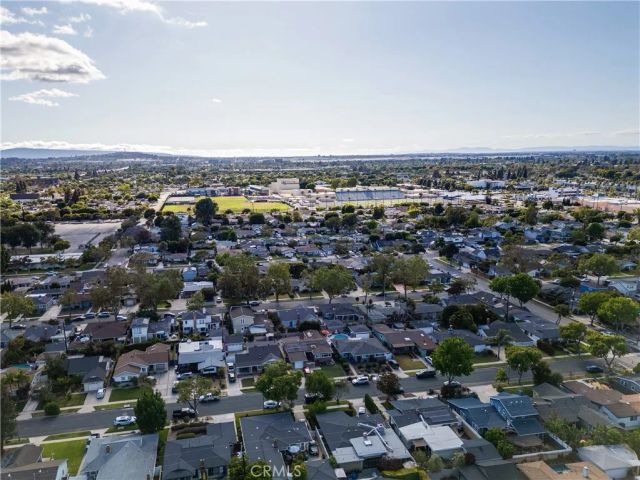2719 Nipomo Avenue, Long Beach, CA 90815