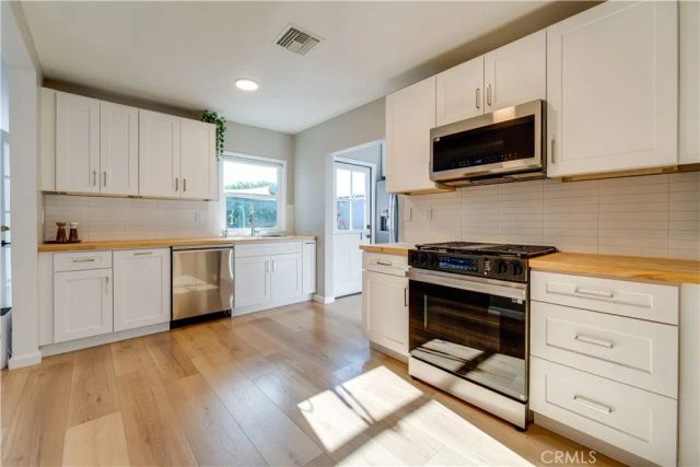 2719 Nipomo Avenue, Long Beach, CA 90815