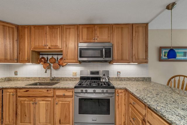 4 Birch Ledge Road, Meredith, NH 03253