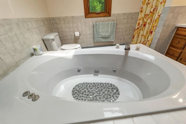 4 Birch Ledge Road, Meredith, NH 03253