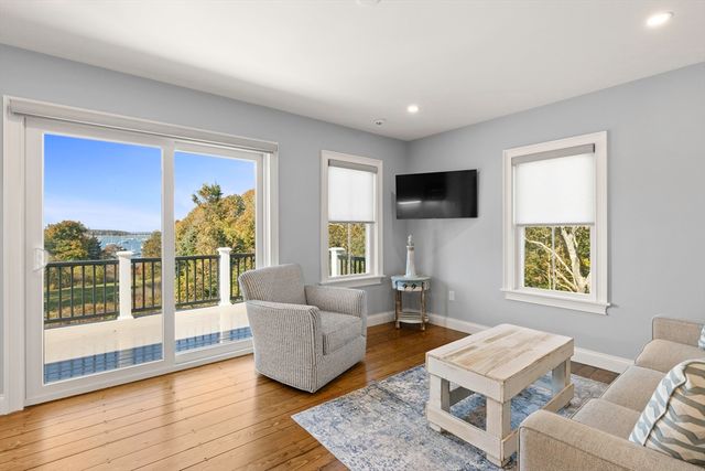 48 Red Brook Harbor Rd, Bourne, MA 02534
