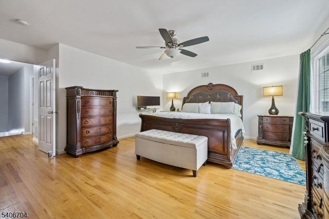 111 Todd Pl, Linden City, NJ 07036